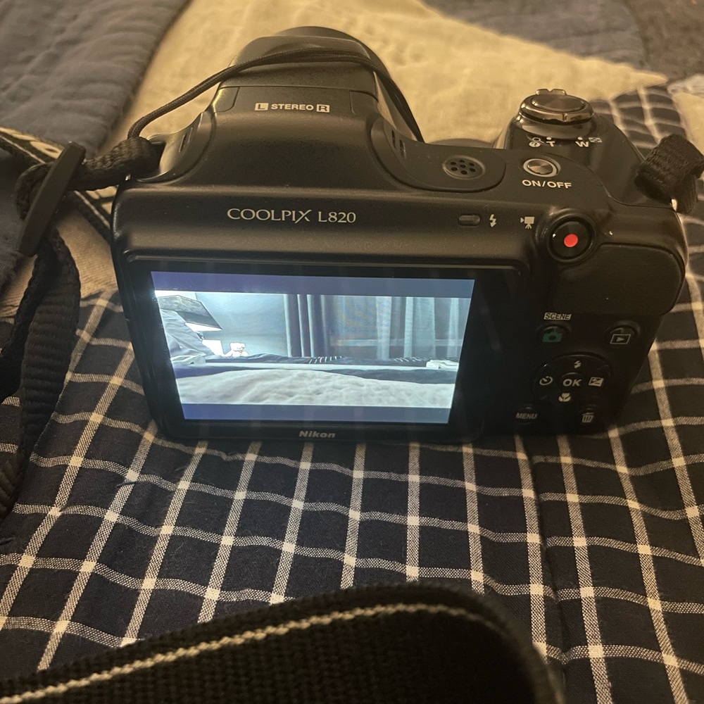 Nikon camera - Picture 3 of 6